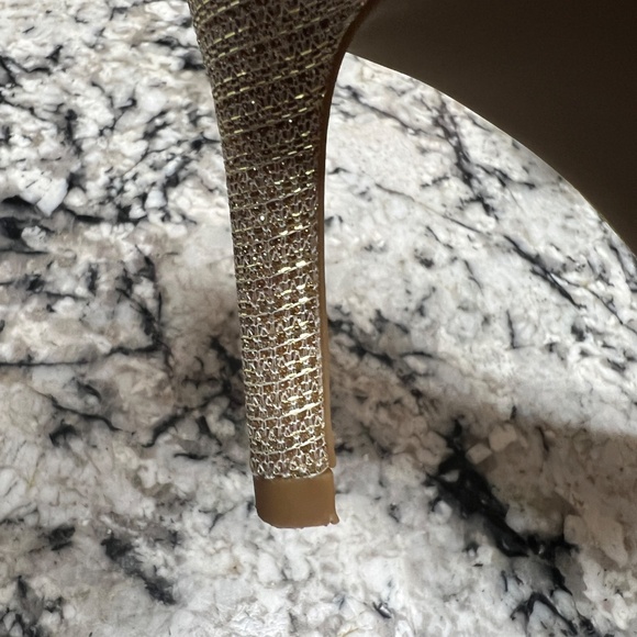 Michael Kors, gold, size 7, high heels, excellent condition - Picture 5 of 6